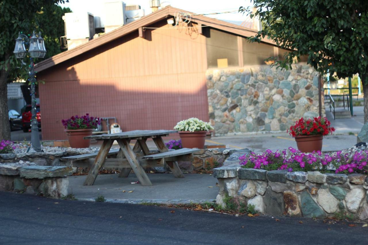 Best Budget Inn & Suites Κάμλουπς Εξωτερικό φωτογραφία